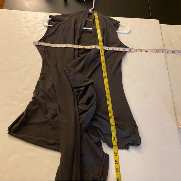 Enza Costa Draped Jersey Wrap Vest Cardigan Womens Size Medium Dark Gray Taupe - Picture 8 of 9